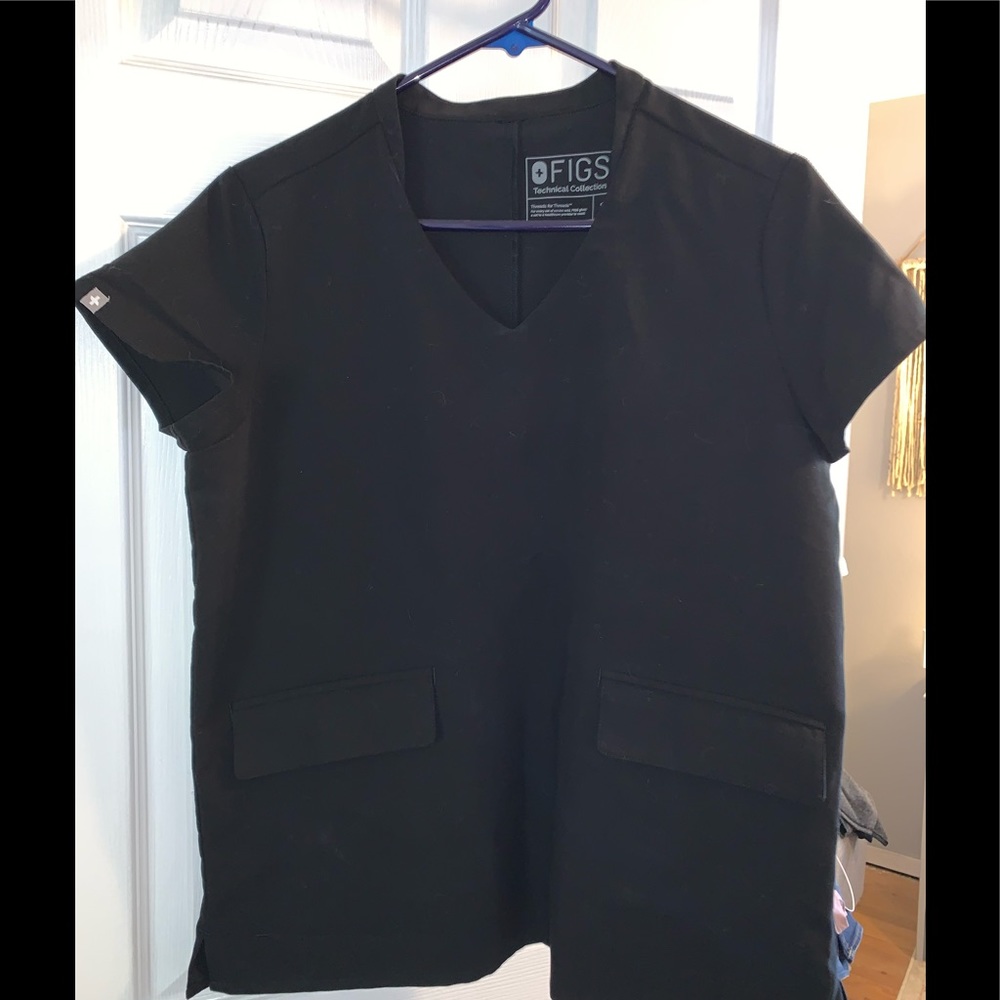 Figs Scrub Top